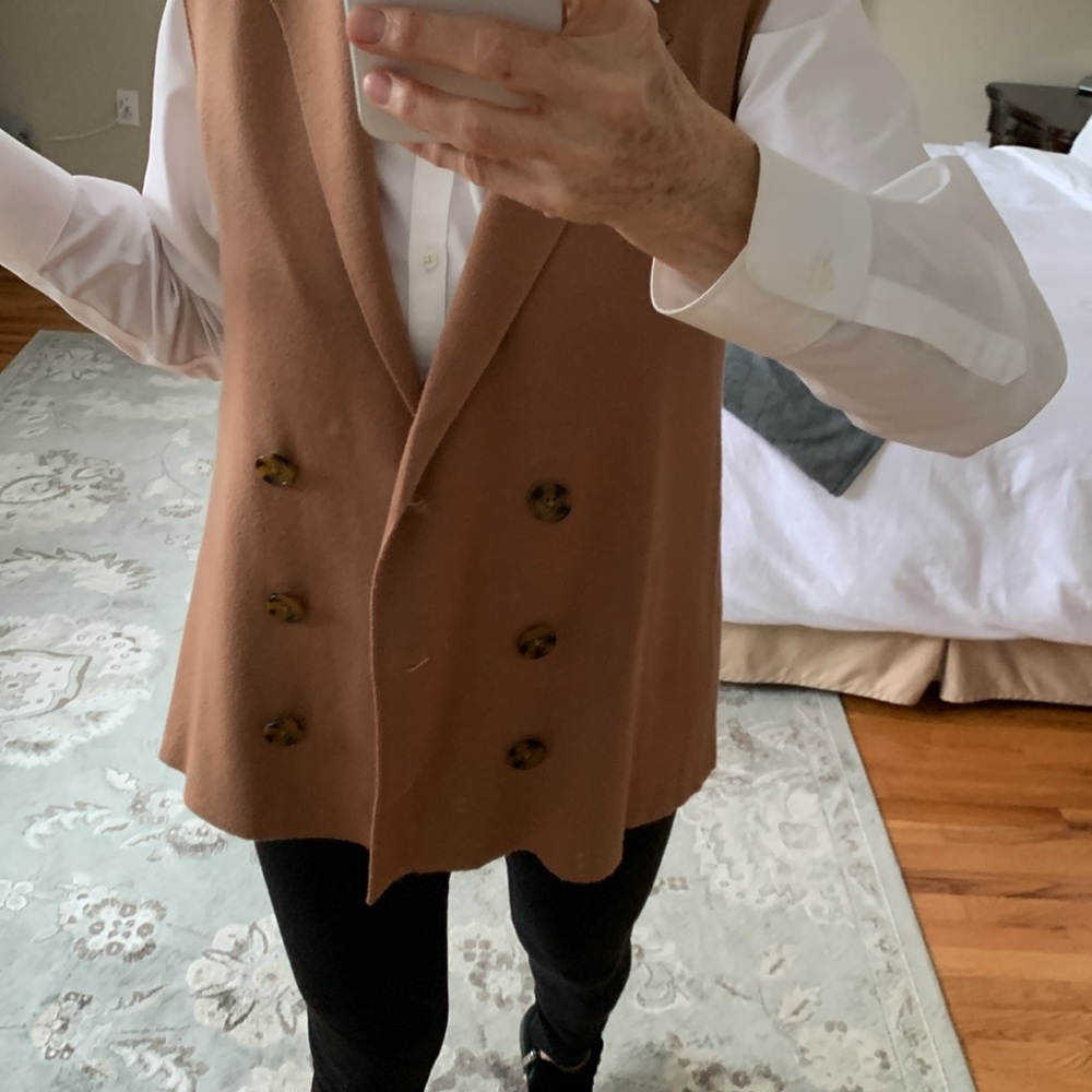 Women’s sweater vest Size M
